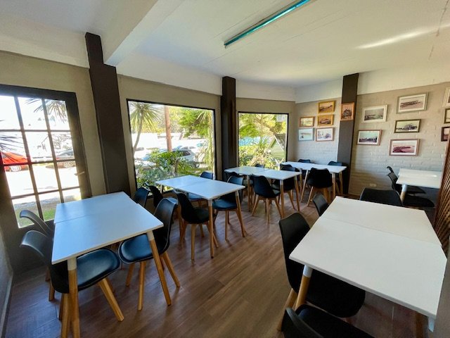 Desayunador con vista al parque en Costa del Este